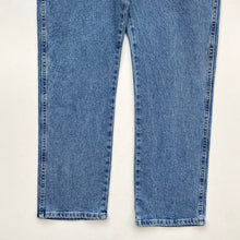 Load image into Gallery viewer, Wrangler Jeans W34 L30