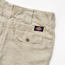 Load image into Gallery viewer, Dickies Shorts W29
