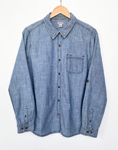 Load image into Gallery viewer, Women’s Carhartt Denim Shirt (L)