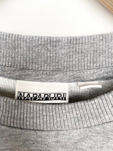 Load image into Gallery viewer, Napapijri Sweatshirt (M)