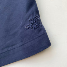 Load image into Gallery viewer, The North Face Shorts (L)