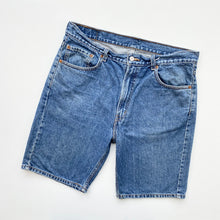 Load image into Gallery viewer, Levi’s 505 Shorts W36