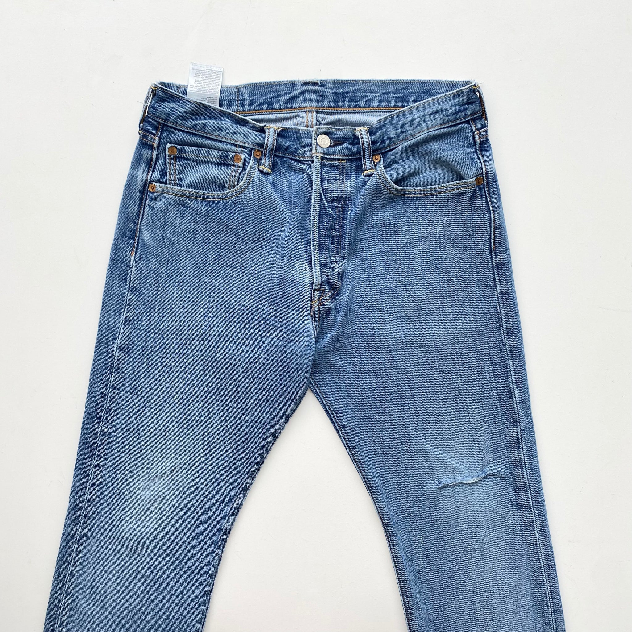 Levi s 501 W32 L30 Red Cactus Vintage