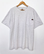 Load image into Gallery viewer, Dickies T-shirt (2XL)