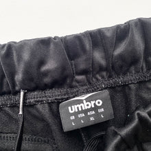 Load image into Gallery viewer, Umbro Joggers (S)