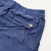 Load image into Gallery viewer, The North Face Shorts (L)