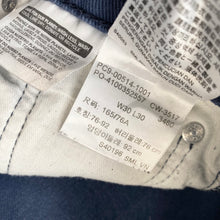 Load image into Gallery viewer, Levi’s 514 W30 L30