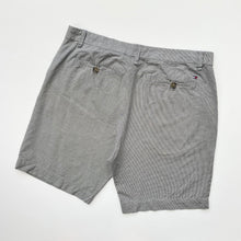 Load image into Gallery viewer, Tommy Hilfiger Shorts W34