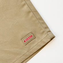Load image into Gallery viewer, Dickies Shorts W40