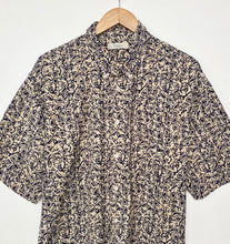 Load image into Gallery viewer, Crazy Print Shirt (XL)