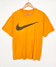 Load image into Gallery viewer, Nike T-shirt (M)