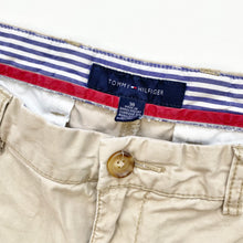 Load image into Gallery viewer, Tommy Hilfiger Shorts W38