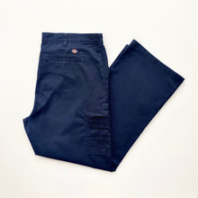 Load image into Gallery viewer, Women’s Dickies Cargos W36 L30