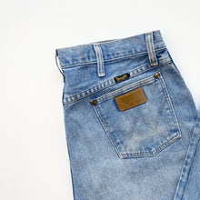 Load image into Gallery viewer, Wrangler Jeans W35 L34