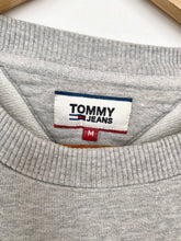 Load image into Gallery viewer, Tommy Hilfiger Sweatshirt (M)