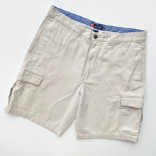 Load image into Gallery viewer, Chaps Cargo Shorts W36