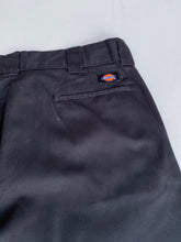 Load image into Gallery viewer, Dickies Shorts W34