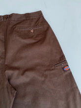 Load image into Gallery viewer, Dickies Shorts W36