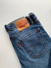 Load image into Gallery viewer, Levi’s 751 W34 L32