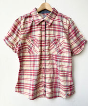 Load image into Gallery viewer, Carhartt shirt (L)