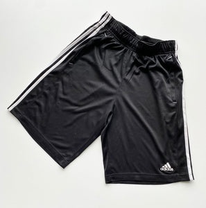 Adidas shorts (S)