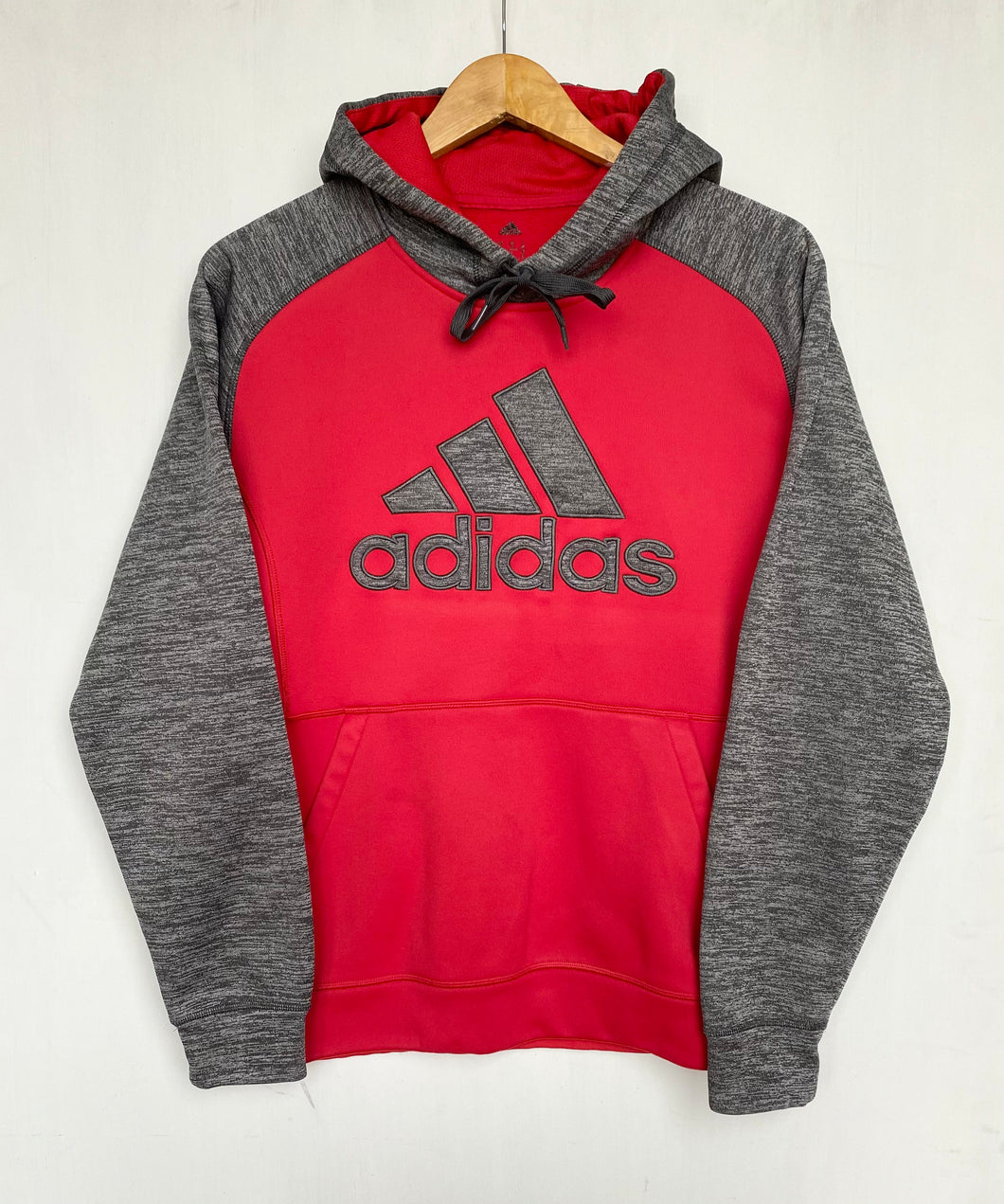 Adidas hoodie (M)