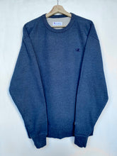 Load image into Gallery viewer, Champion sweatshirt (L)