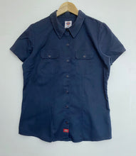Load image into Gallery viewer, Dickies shirt (M)