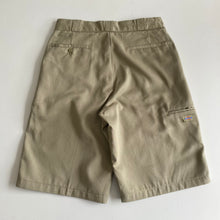 Load image into Gallery viewer, Dickies Shorts W31