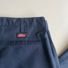 Load image into Gallery viewer, Dickies W38 L30