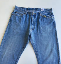 Load image into Gallery viewer, Nautica Jeans W36 L32