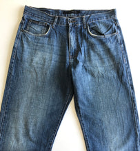 Load image into Gallery viewer, Calvin Klein Jeans W34 L32