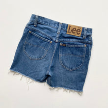 Load image into Gallery viewer, 90s Lee Denim Shorts W26