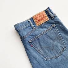 Load image into Gallery viewer, Levi’s 505 W38 L34