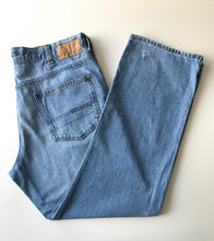 Load image into Gallery viewer, Calvin Klein Jeans W36 L31