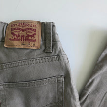 Load image into Gallery viewer, Levi’s Jeans W25 L25