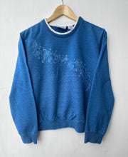 Load image into Gallery viewer, Embroidered ‘Floral’ sweatshirt (S)