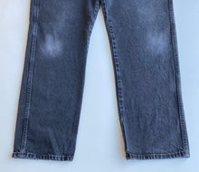 Load image into Gallery viewer, Wrangler Jeans W36 L30