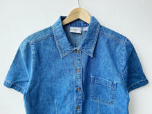 Load image into Gallery viewer, Cropped Denim shirt (L)
