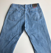 Load image into Gallery viewer, Wrangler Jeans W36 L29