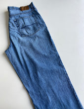 Load image into Gallery viewer, Nautica Jeans W36 L32