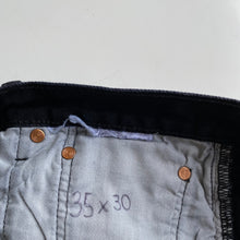 Load image into Gallery viewer, Levi’s Jeans W35 L30