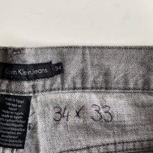 Load image into Gallery viewer, Calvin Klein Jeans W34 L33