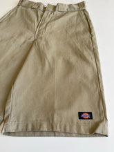 Load image into Gallery viewer, Dickies Shorts W30