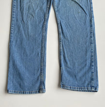 Load image into Gallery viewer, Wrangler Jeans W32 L30