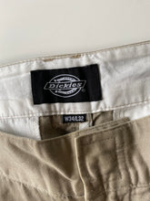 Load image into Gallery viewer, Dickies W34 L32