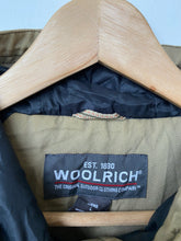 Load image into Gallery viewer, Woolrich jacket (L)