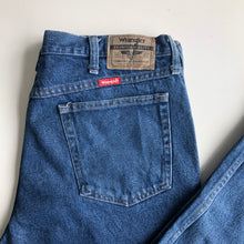 Load image into Gallery viewer, Wrangler Jeans W36 L34