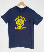 Load image into Gallery viewer, College t-shirt (M)