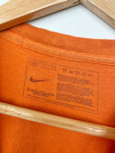 Load image into Gallery viewer, Nike Basket T-shirt (S)